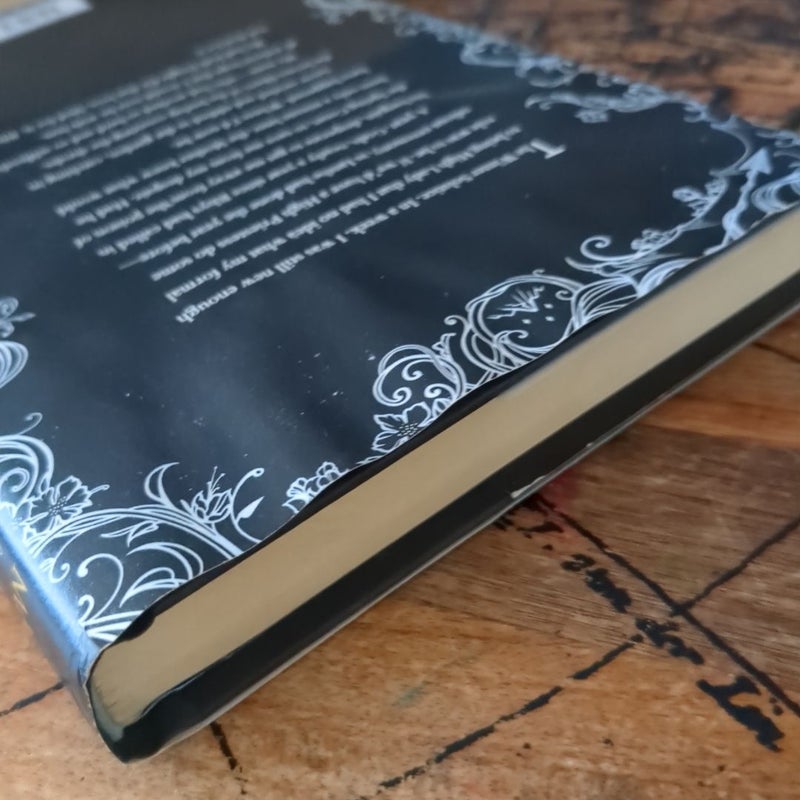 ACOTAR original cover