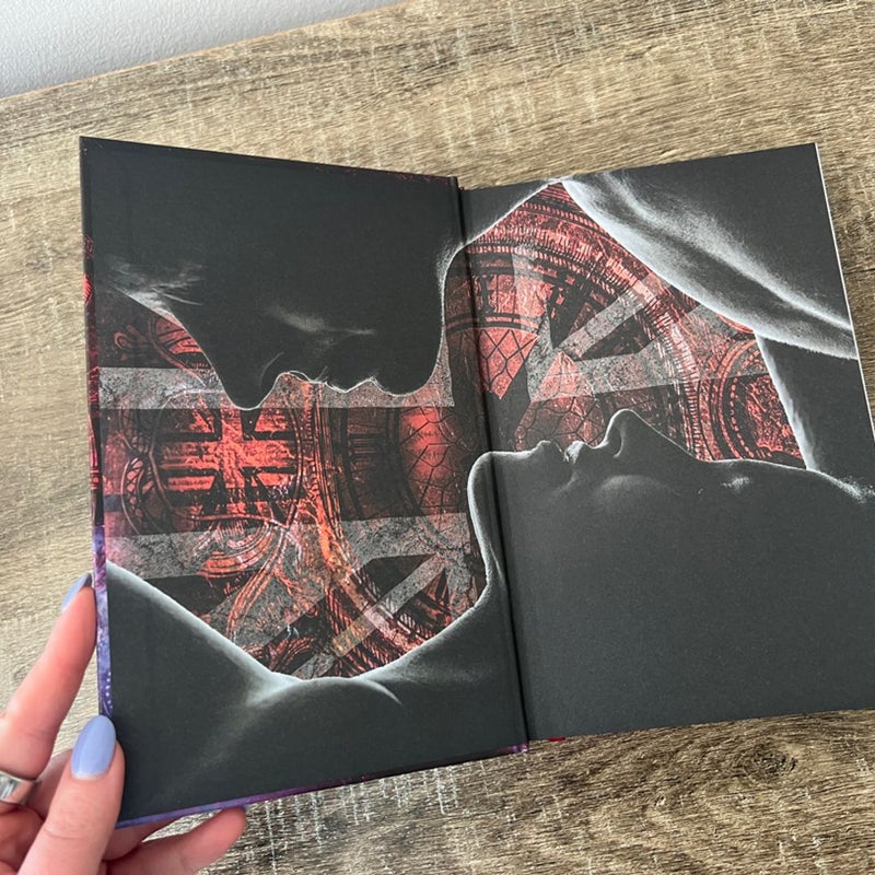 Lord of London Town - Dark & Quirky SE with overlay