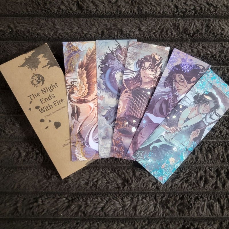 Fairyloot The Night Ends with Fire Foiled Bookmarks 