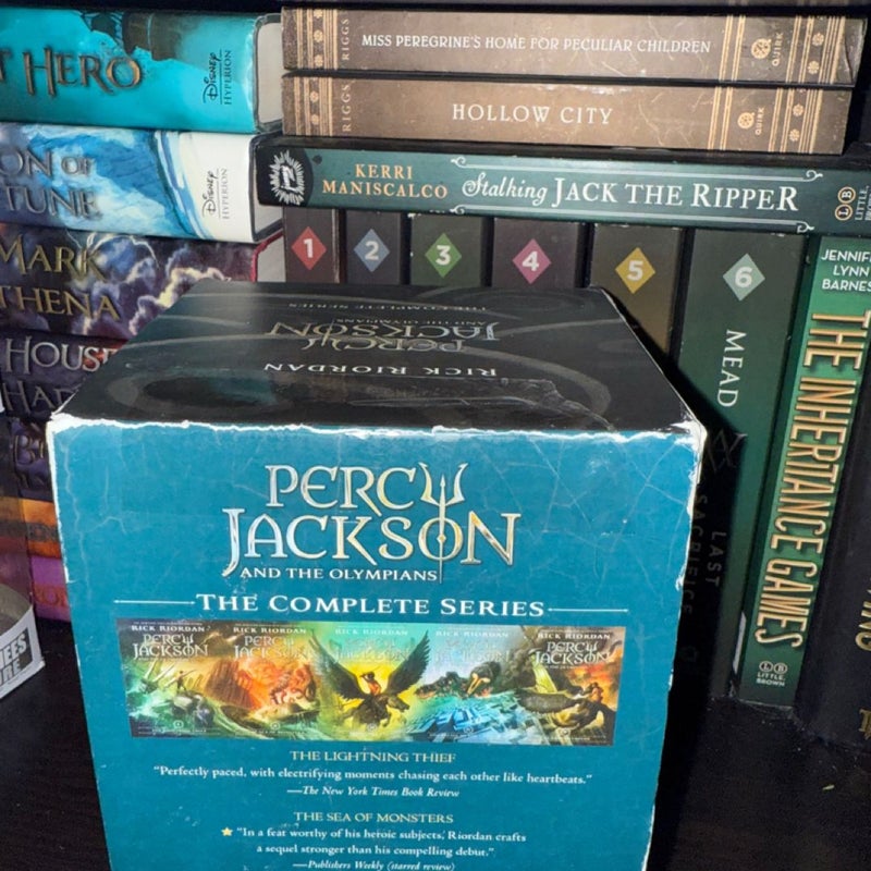 Percy Jackson and the Olympians 5 Book Paperback Boxed Set 