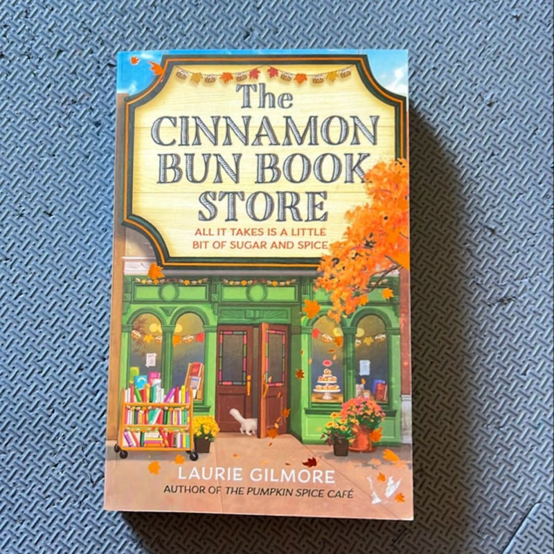 The Cinnamon Bun Book Store (Dream Harbor, Book 2)