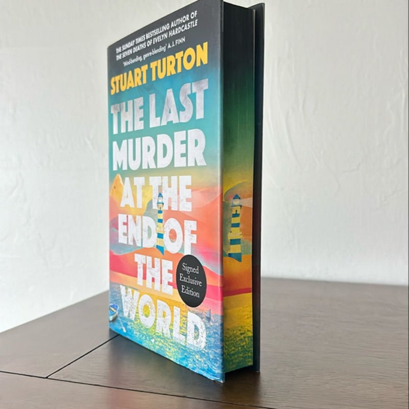 The Last Murder at the End of the World [Waterstones Exclusive ]
