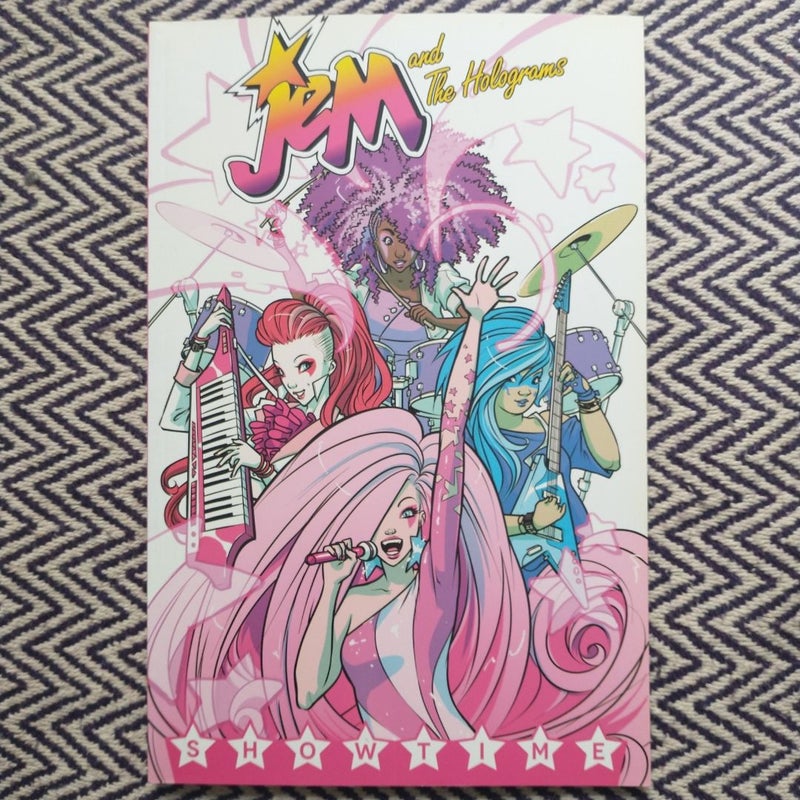 Jem and the Holograms, Vol. 1 - 3