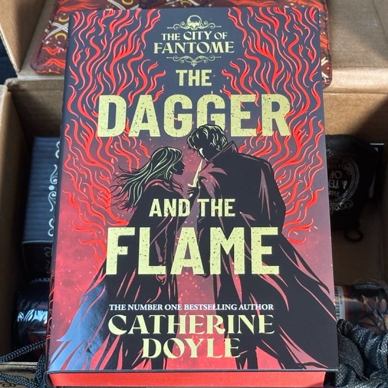 The Dagger and the Flame (Fairyloot YA Complete Box September 2024)