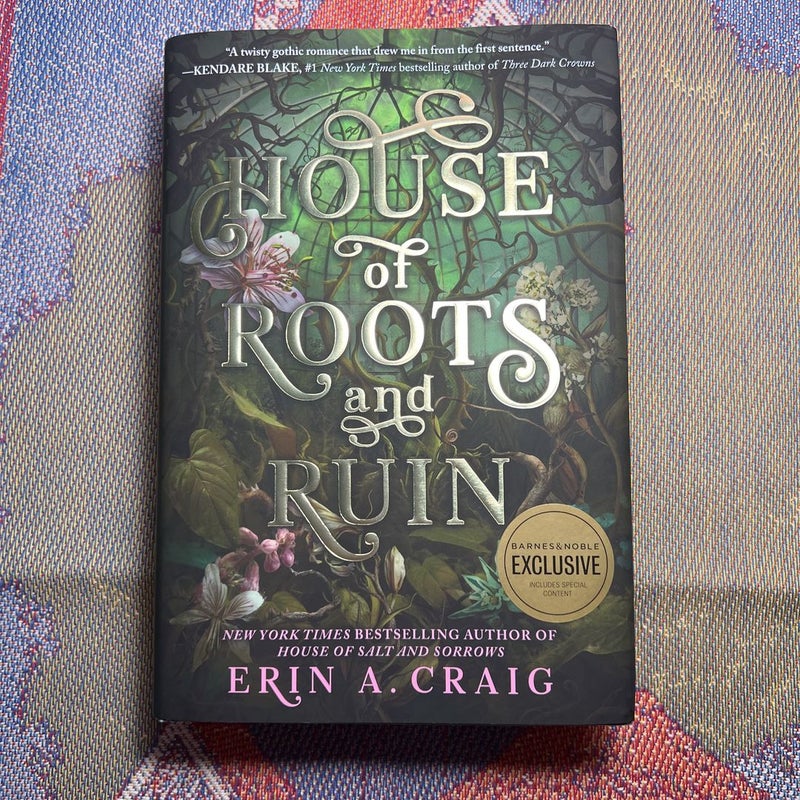 House of Roots and Ruin (B&N EXCLUSIVE EDITION)
