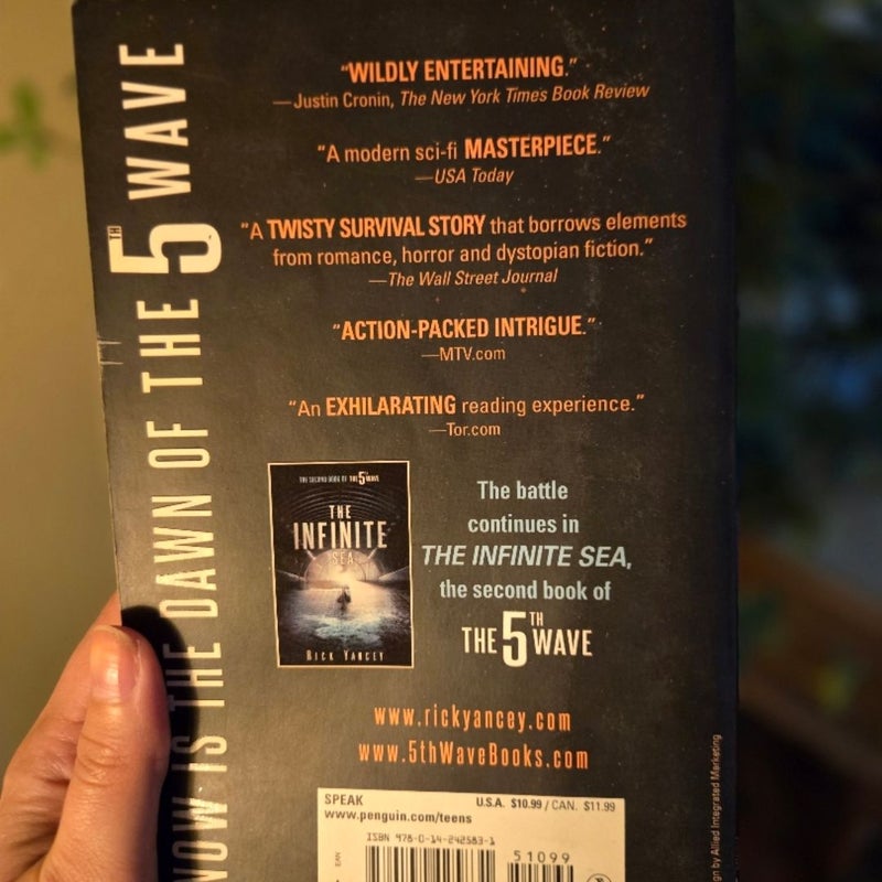The 5th Wave