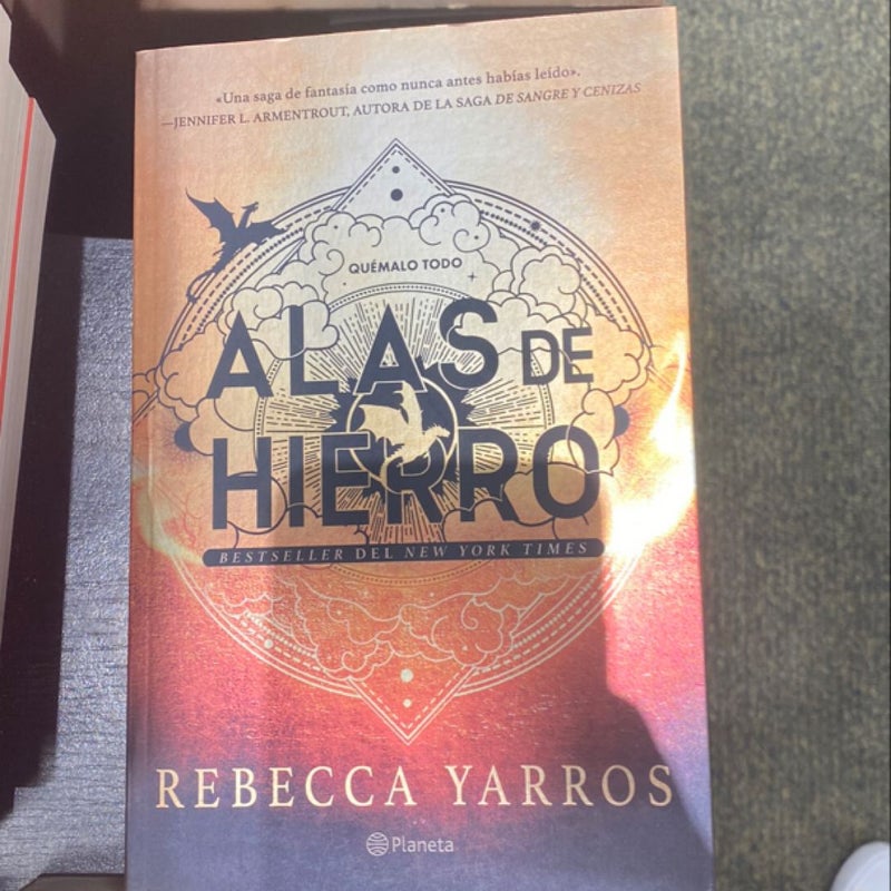 Alas de Hierro / Iron Flame