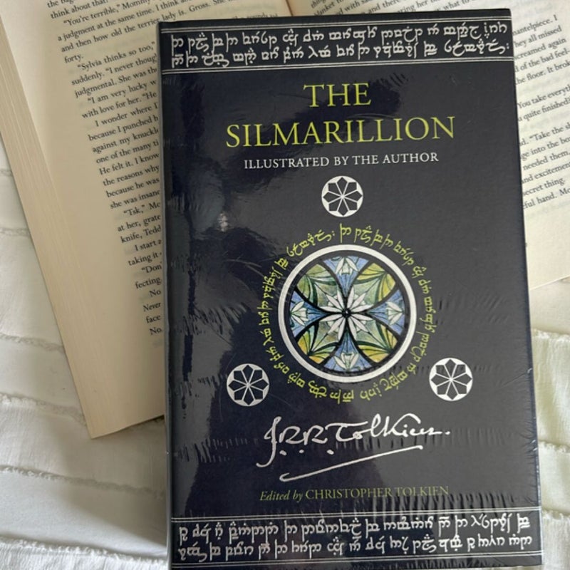 The Silmarillion [Illustrated Edition]
