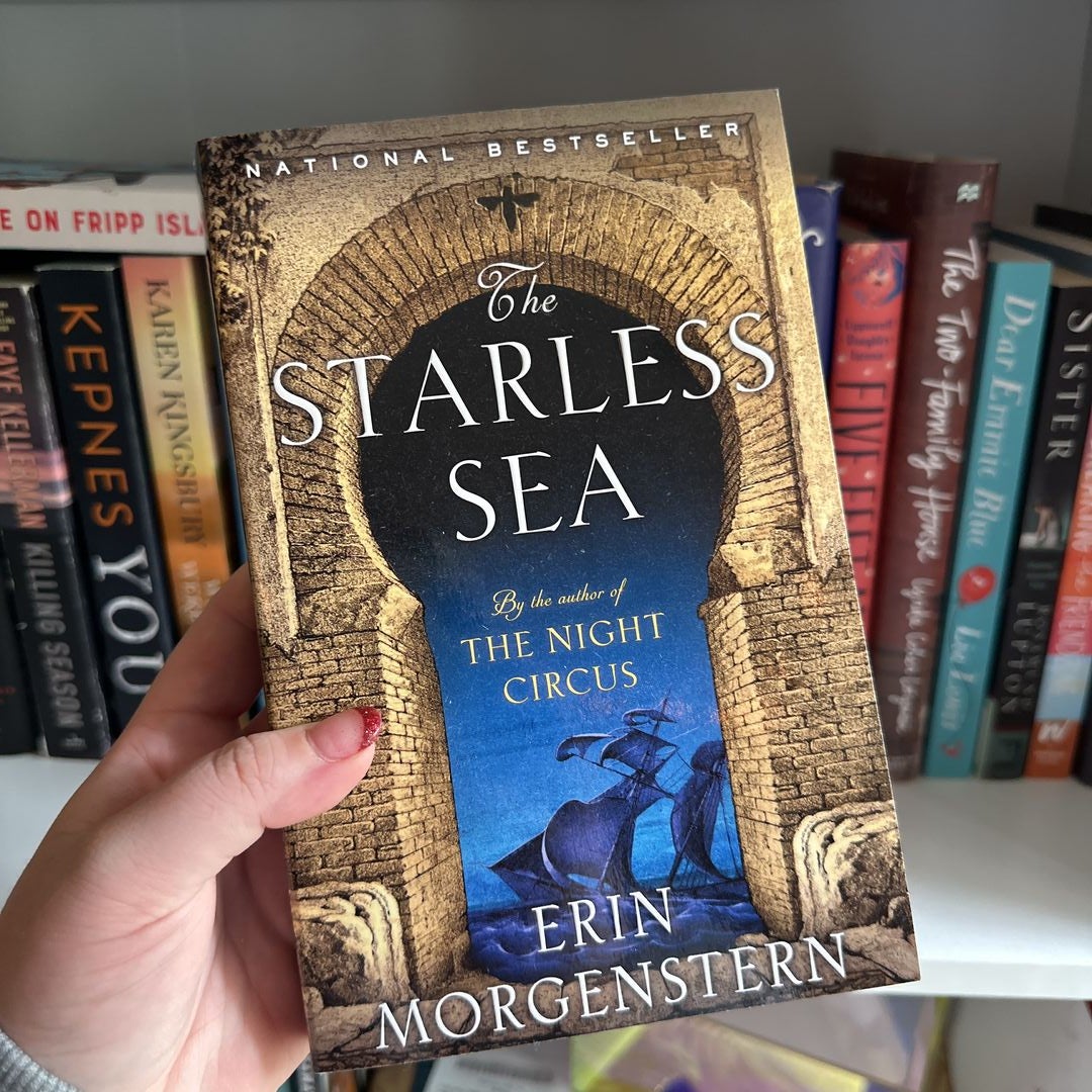 The　Paperback　Starless　Pangobooks　Sea　by　Erin　Morgenstern,