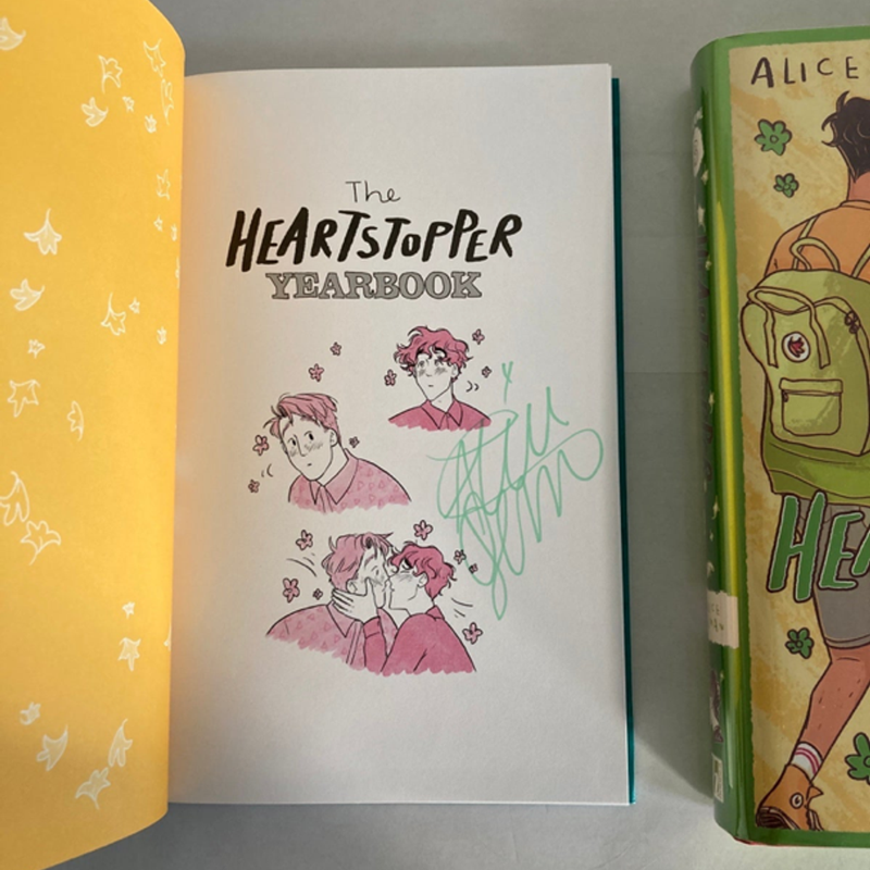 Fairyloot Heartstopper 3 & The Heartstopper Yearbook SIGNED UK First Edition