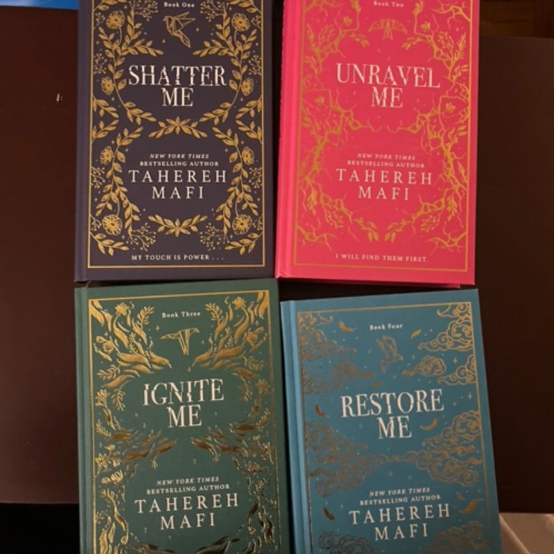Shatter Me Series (Cloth Bound Set)