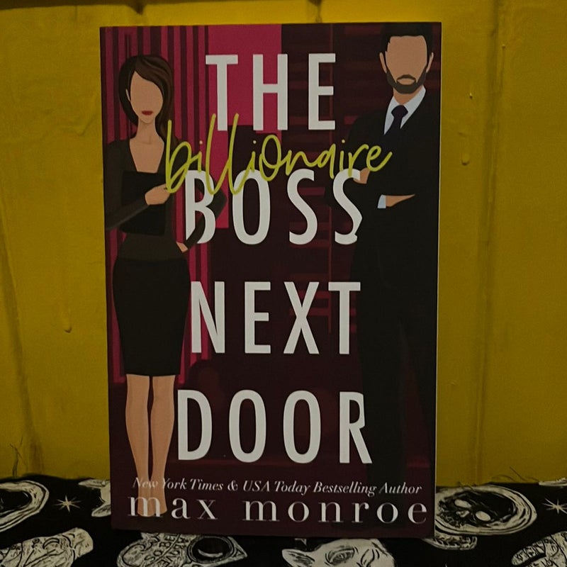 The Billionaire Boss Next Door (Bookworm Box)