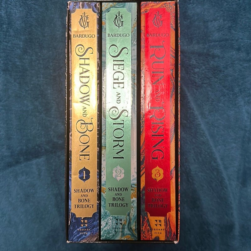 The Shadow and Bone Trilogy Boxed Set