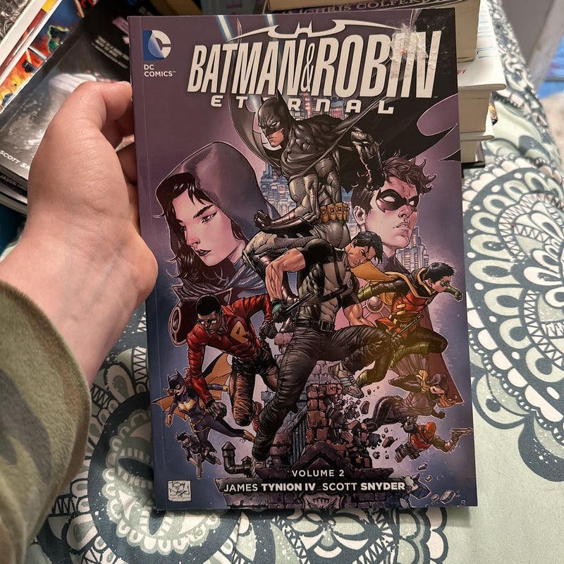 Batman and Robin Eternal Volume 2