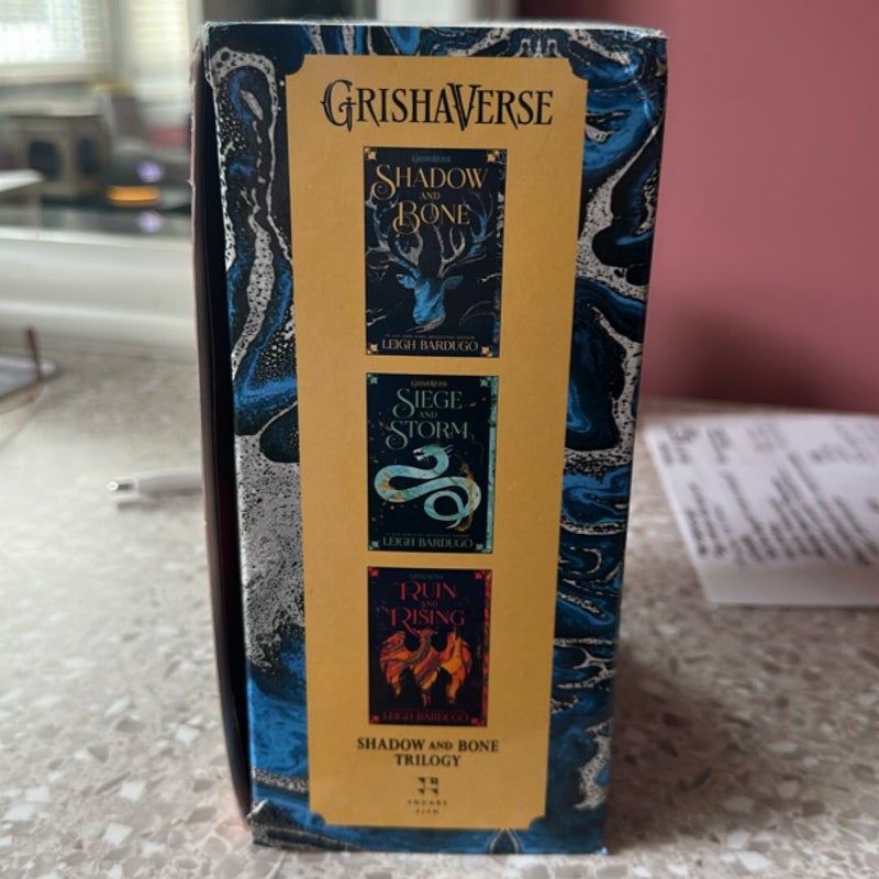 The Shadow and Bone Trilogy Boxed Set