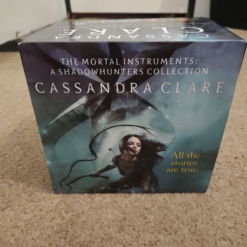 The Mortal Instruments: A Shadowhunters Collection