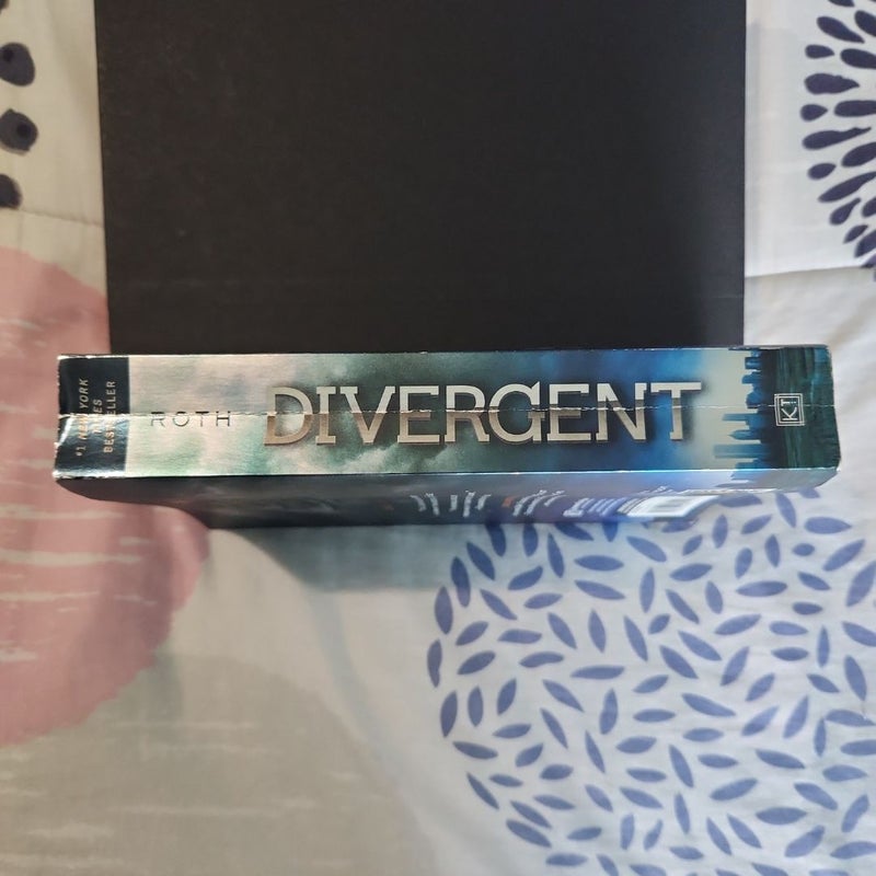Divergent