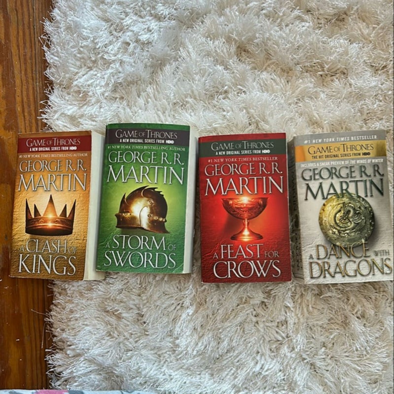 George R. R. Martin's a Game of Thrones 5-Book Boxed Set (Song of Ice and Fire Series)