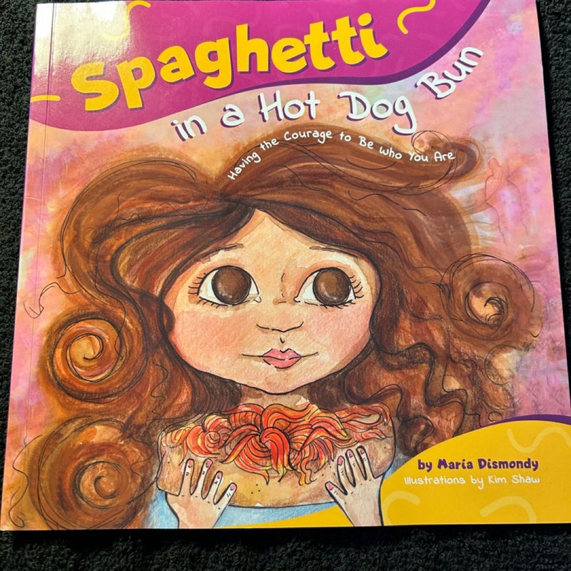 Spaghetti in a Hot Dog Bun