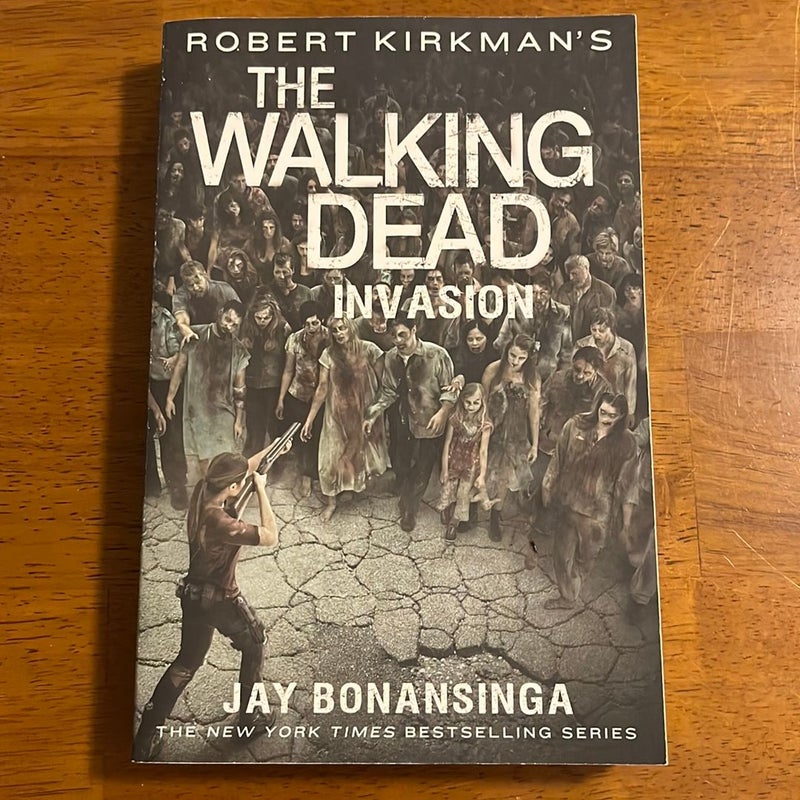 Robert Kirkman's the Walking Dead: Invasion