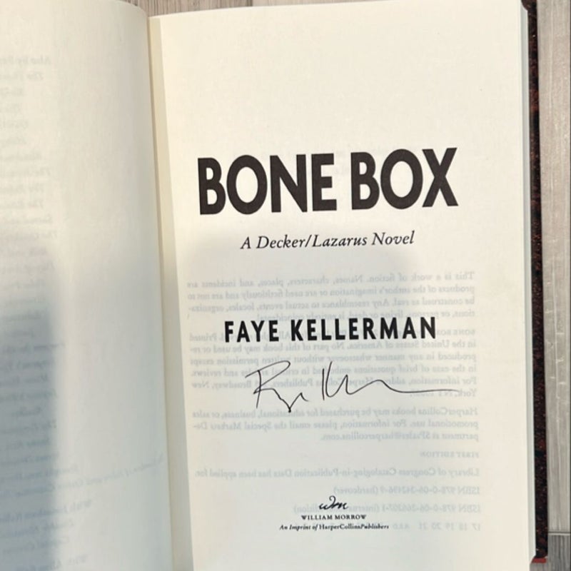 Bone Box (Signed !)