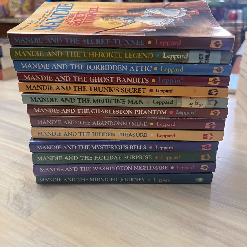 Mandie Book Series Bundle 