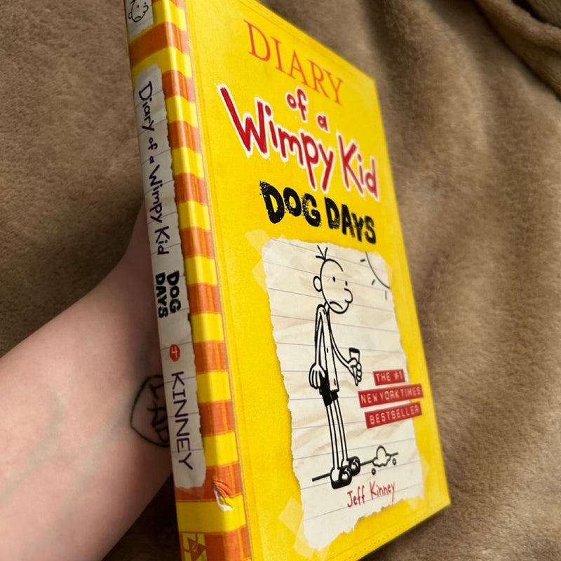 Diary of a Wimpy Kid # 4 - Dog Days