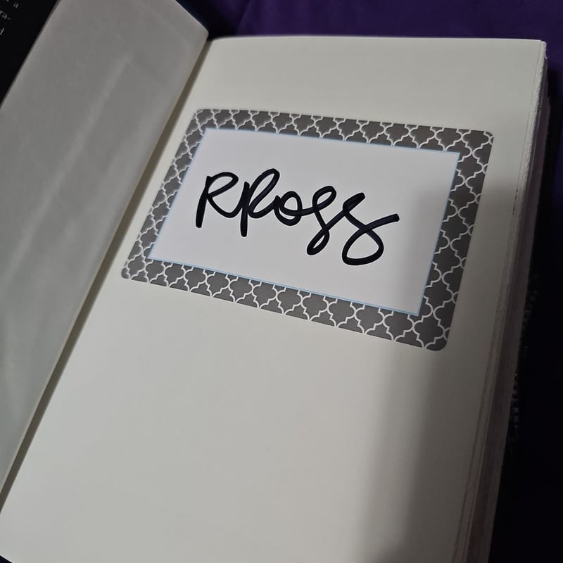 The Queen's Rising by Rebecca Ross, Hardcover | Pangobooks
