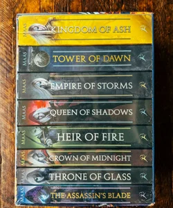 *SEALED* Throne of Glass Paperback Box Set (original covers, MINT CONDITION)