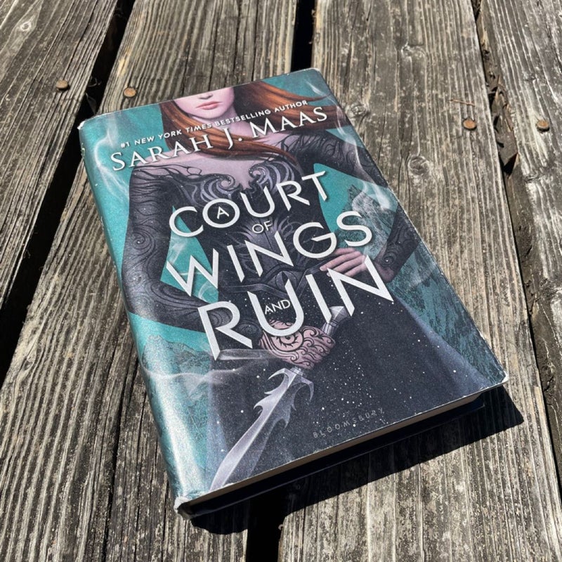 A Court of Wings and Ruin (First Edition) 