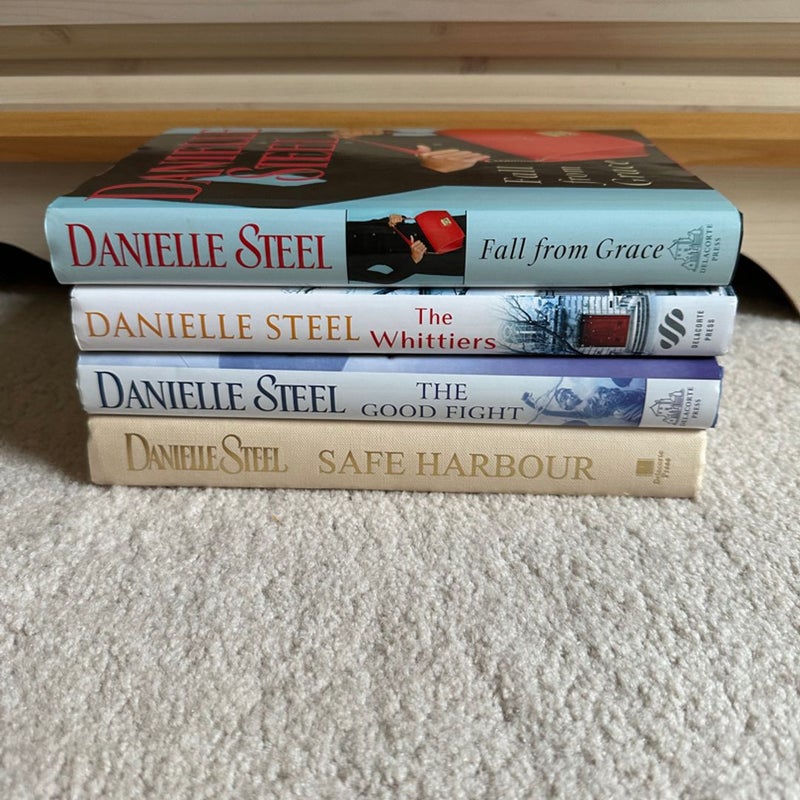 4 books of Danielle Steel 