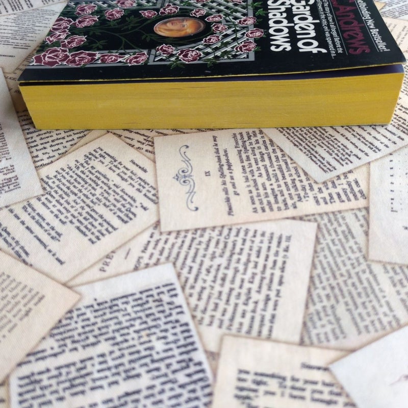 Garden of Shadows (The Dollanganger Family #5, Stepback Cover)