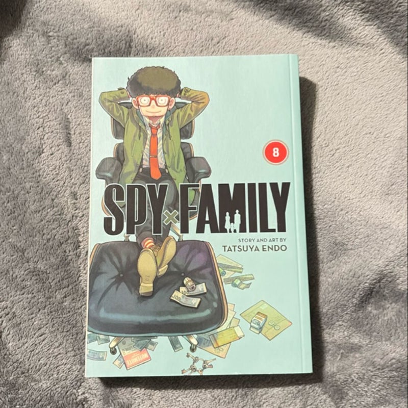 Spy X Family, Vol. 8