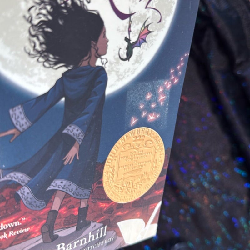 The Girl Who Drank the Moon (Winner of the 2017 Newbery Medal)