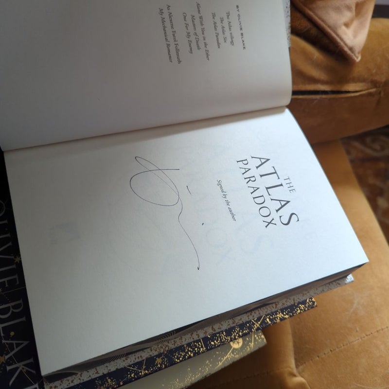 Waterstones exclusives SIGNED Atlas Complex and Atlas Paradox edirions (listing is for BOTH) 