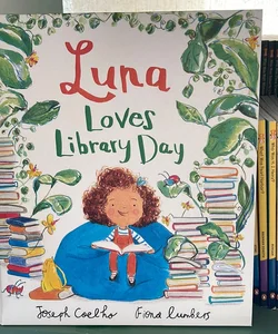 Luna Loves Library Day