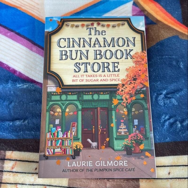 The Cinnamon Bun Book Store (Dream Harbor, Book 2)