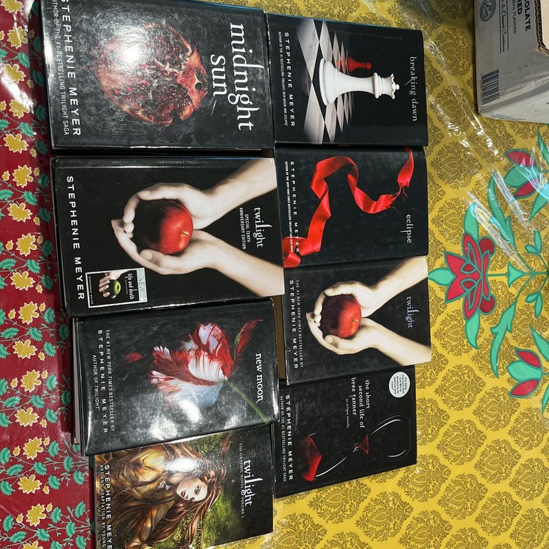 Twilight saga (8 books) 