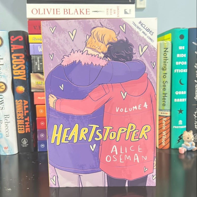 Heartstopper Volume Four 