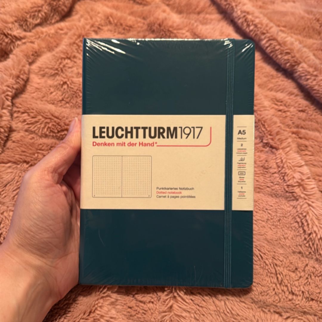  Leuchtturm1917 A5 Dotted Notebook - Pacific Green