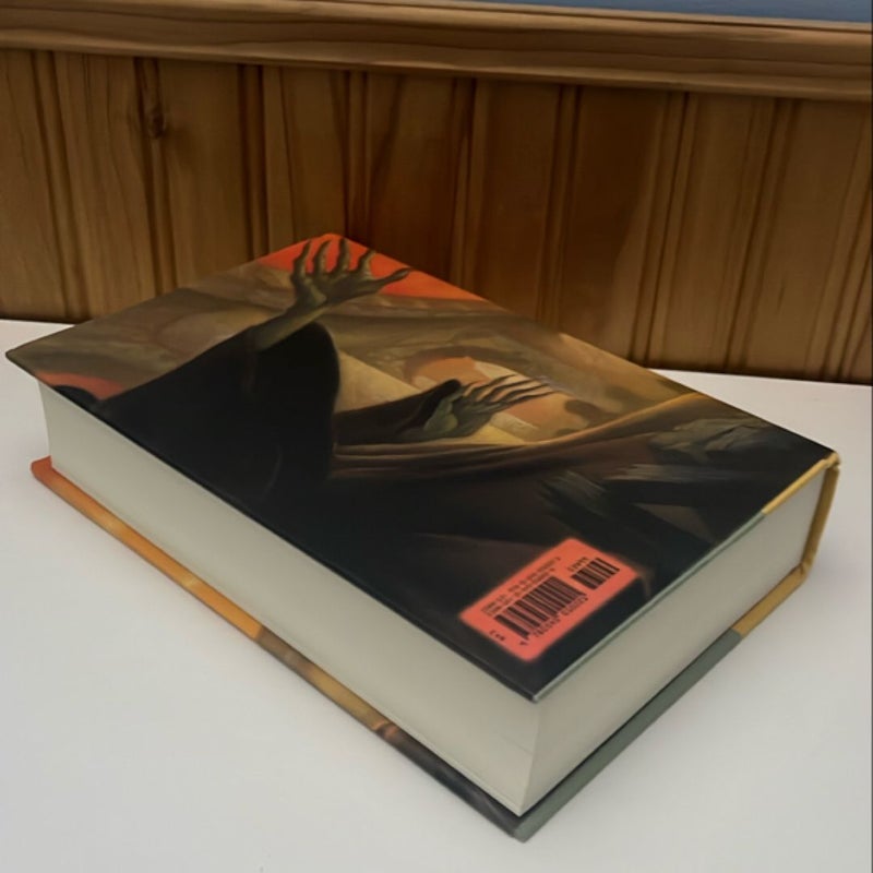 Harry Potter and the Deathly Hallows - FIRST EDITION