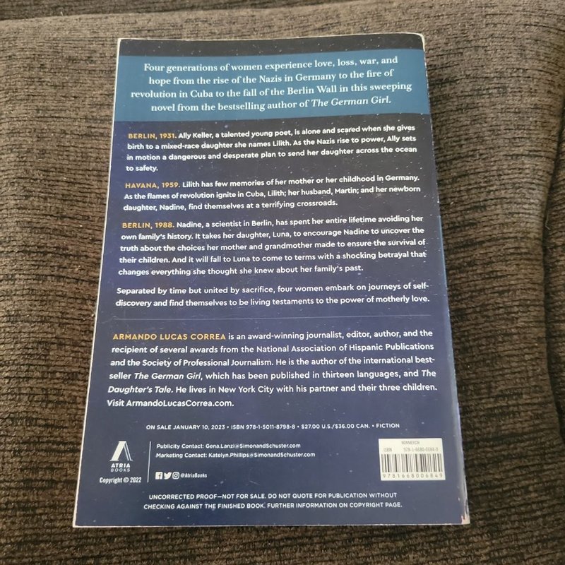 The Night Travelers by Armando Lucas Correa, Paperback Pangobooks