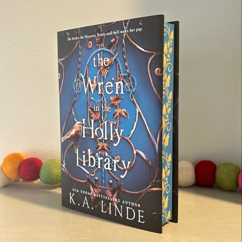 The Wren in the Holly Library (Deluxe Limited Edition)