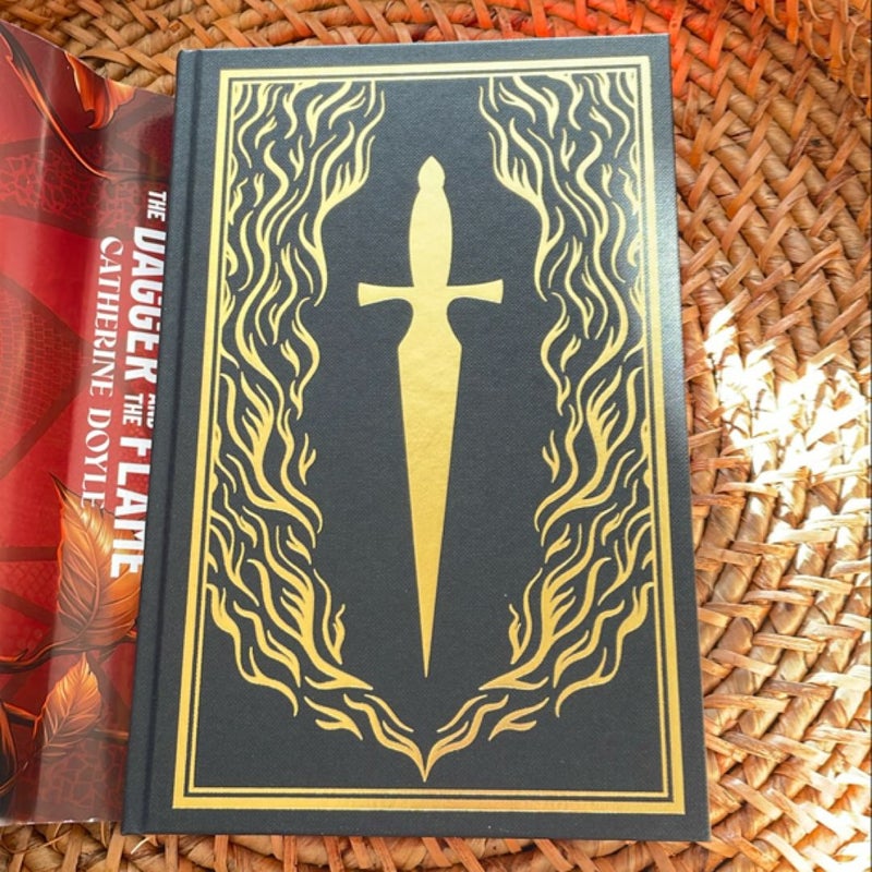 Fairyloot The Dagger and the Flame 