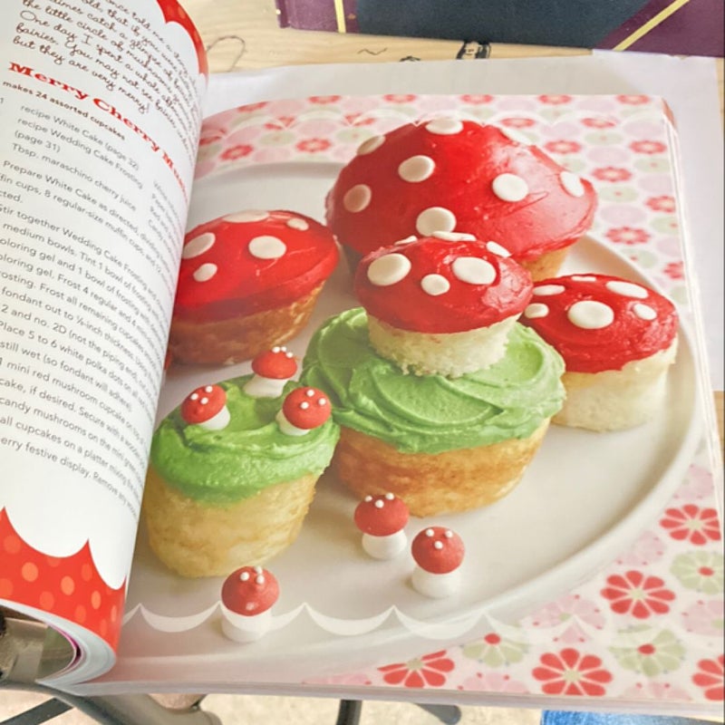 Southern Living Big Book of Cupcakes