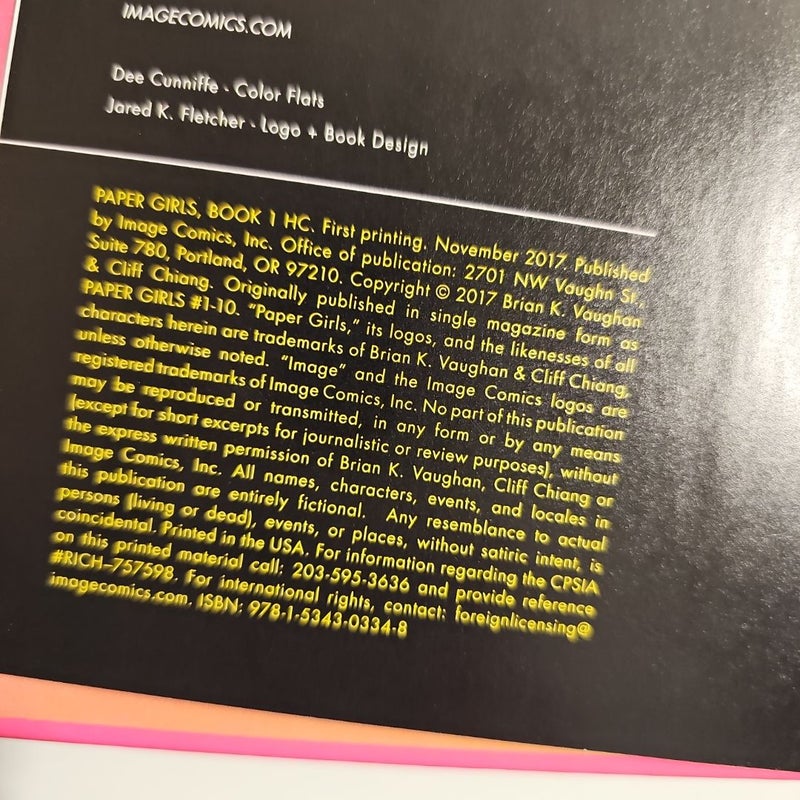 Paper Girls Deluxe Edition Volume 1