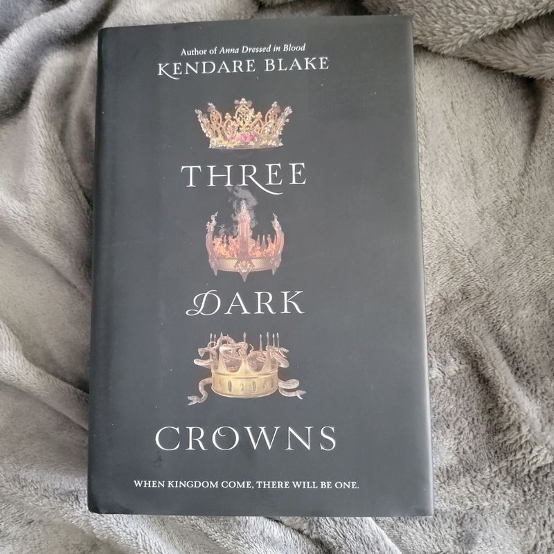 Three Dark Crowns