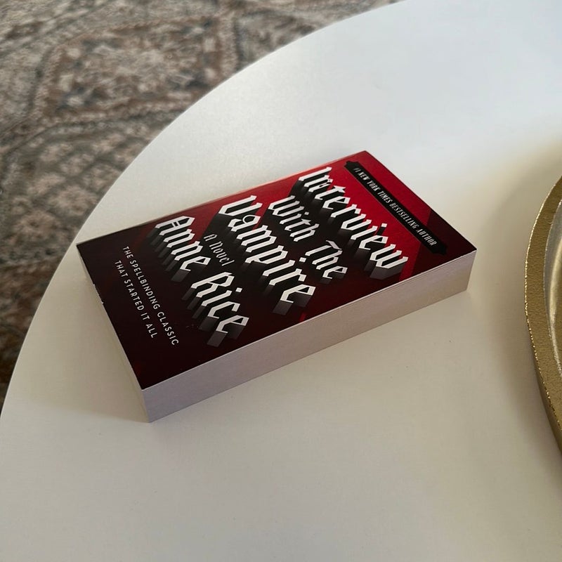 Interview with the Vampire (NEW Mass Market Paperback)