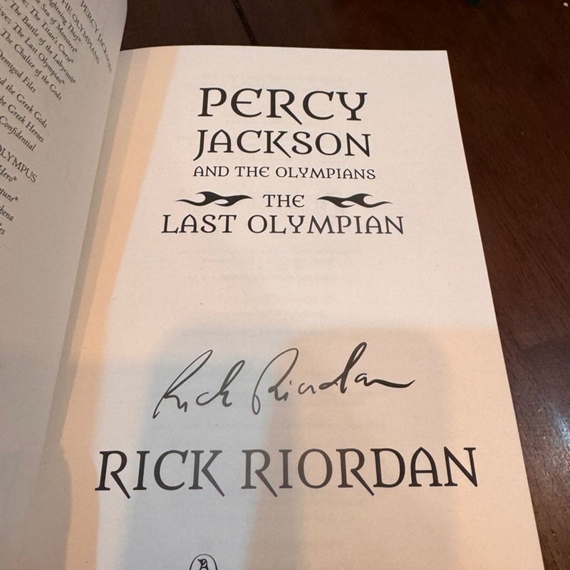 Percy Jackson and the Olympians, Illumicrate- Signed special edition