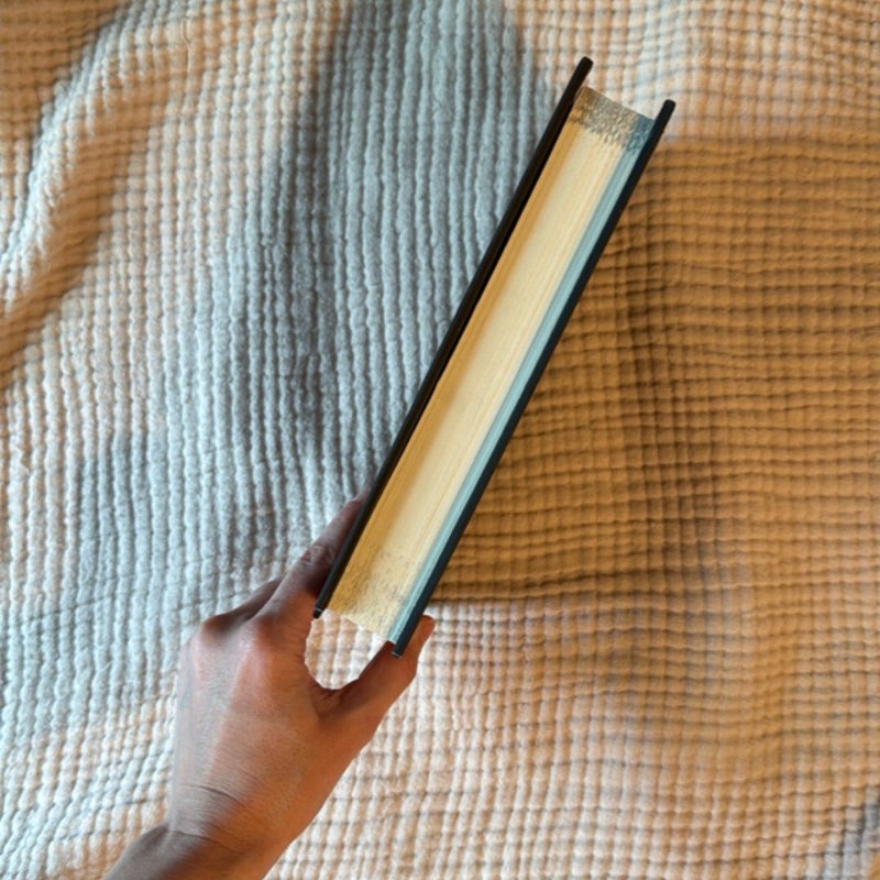 Lightlark (Book 1)